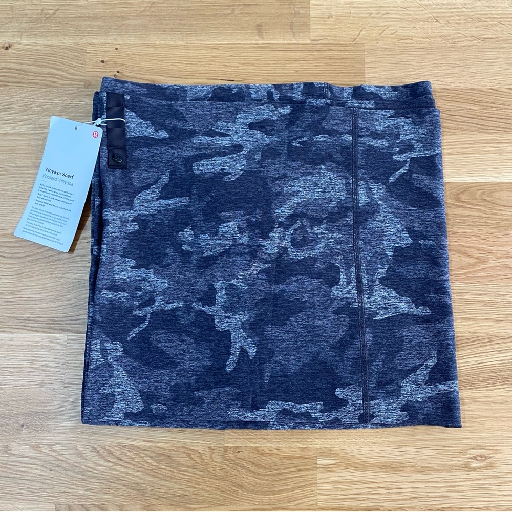Lululemon Vinyasa Scarf Dark Camo NWT